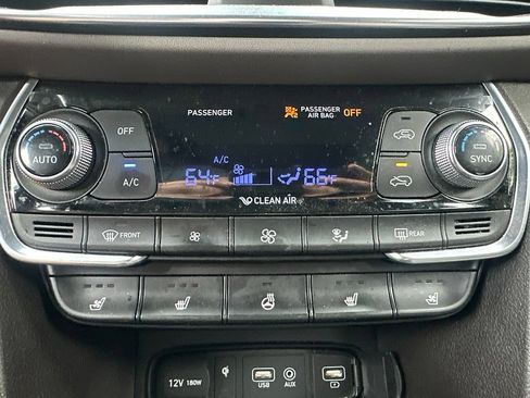 Used 2020 Hyundai Santa Fe Limited FWD image 17