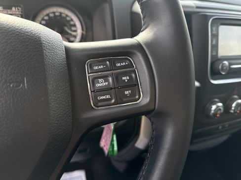 Used 2015 RAM 1500 Big Horn RWD image 23