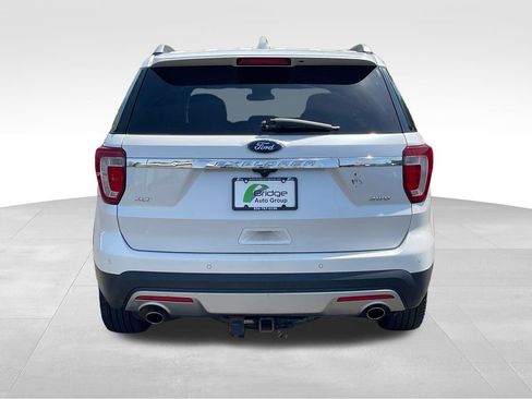 Used 2016 Ford Explorer XLT AWD/4WD image 7
