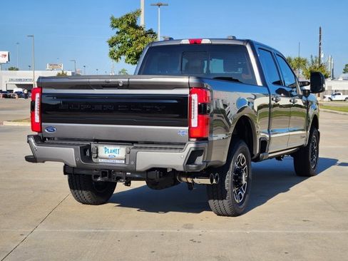 New 2026 Ford F250 Platinum AWD/4WD image 3