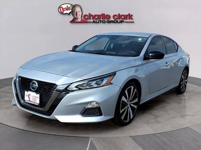 Used 2022 Nissan Altima 2.5 SR