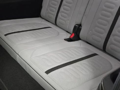 Used 2023 Rivian R1S Adventure AWD/4WD image 13