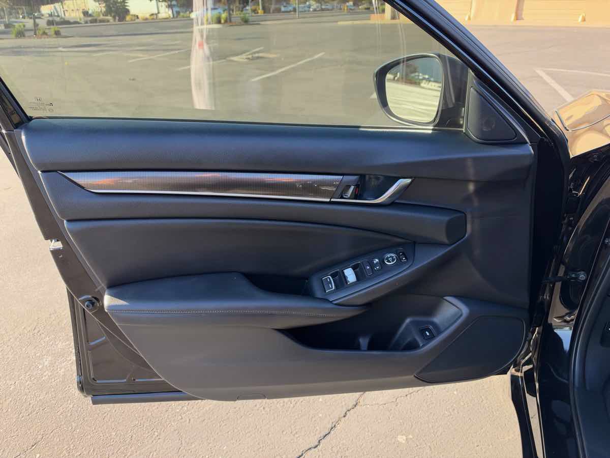 Used 2019 Honda Accord Sport image 12