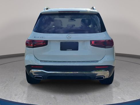 Certified 2022 Mercedes-Benz GLB 250 image 7