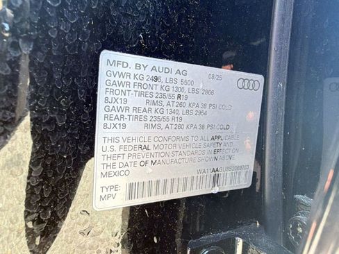 Used 2025 Audi Q5 Premium w/ Convenience Package AWD/4WD image 17