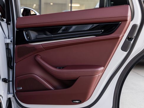 Certified 2026 Porsche Panamera RWD image 42