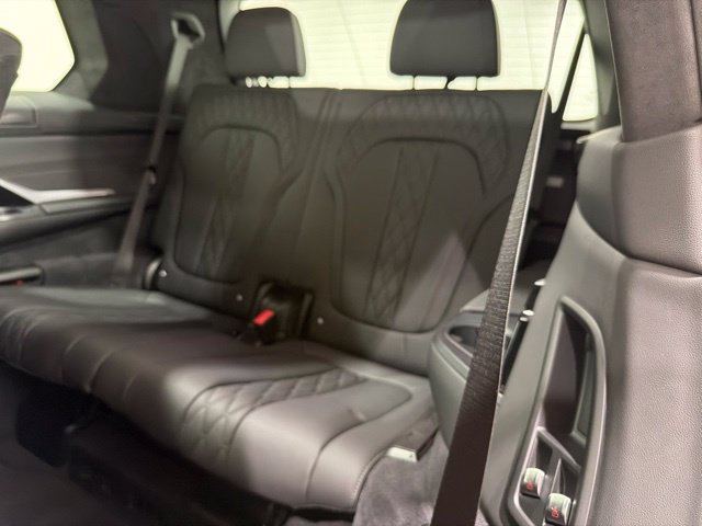 Used 2024 BMW X7 xDrive40i w/ Executive Package AWD/4WD image 19