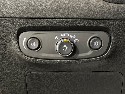 Used 2023 Buick Encore GX Essence w/ Experience Buick Package image 20