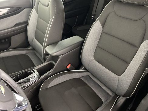 Used 2025 Chevrolet TrailBlazer LT w/ Convenience Package image 21