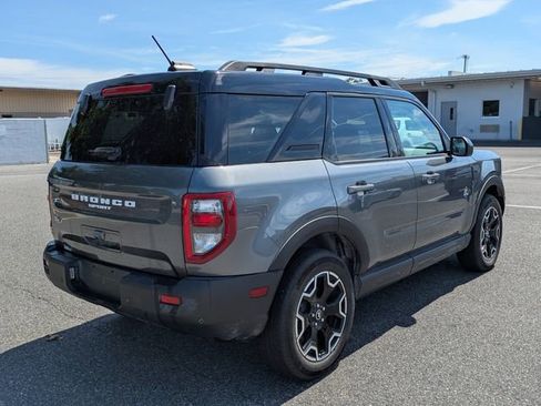 Used 2025 Ford Bronco Sport Outer Banks AWD/4WD image 3