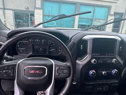 Used 2022 GMC Sierra 1500 SLT w/ SLT Premium Package AWD/4WD image 10
