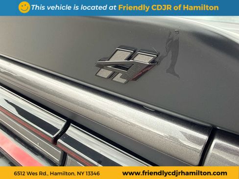 Used 2023 Dodge Challenger SXT w/ Plus Package image 7