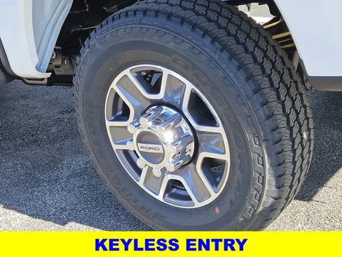 New 2026 Ford F250 Lariat w/ FX4 Off-Road Package image 7