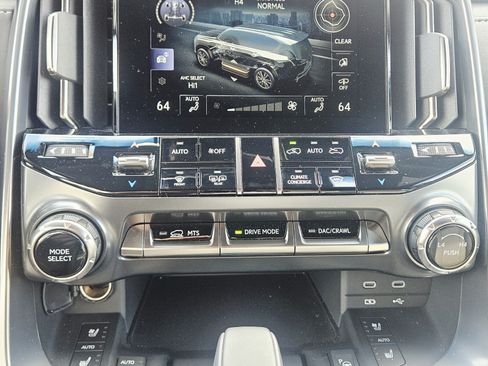 Used 2025 Lexus LX 700h Overtrail AWD/4WD image 23