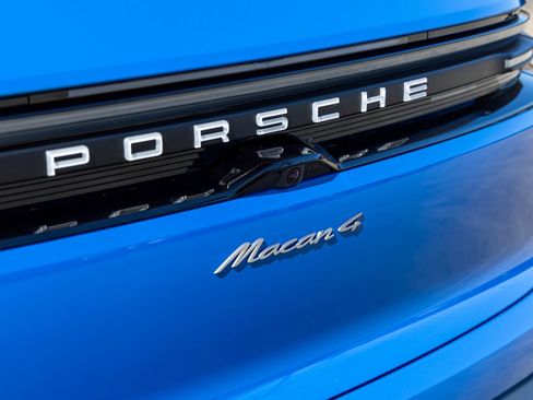 New 2026 Porsche Macan 4 Electric AWD/4WD image 22