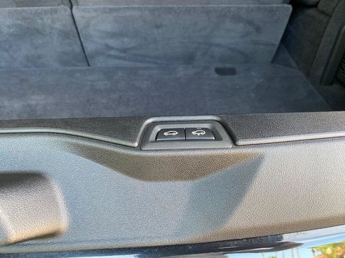 Used 2025 BMW X7 xDrive40i w/ Parking Assistance Package AWD/4WD image 12