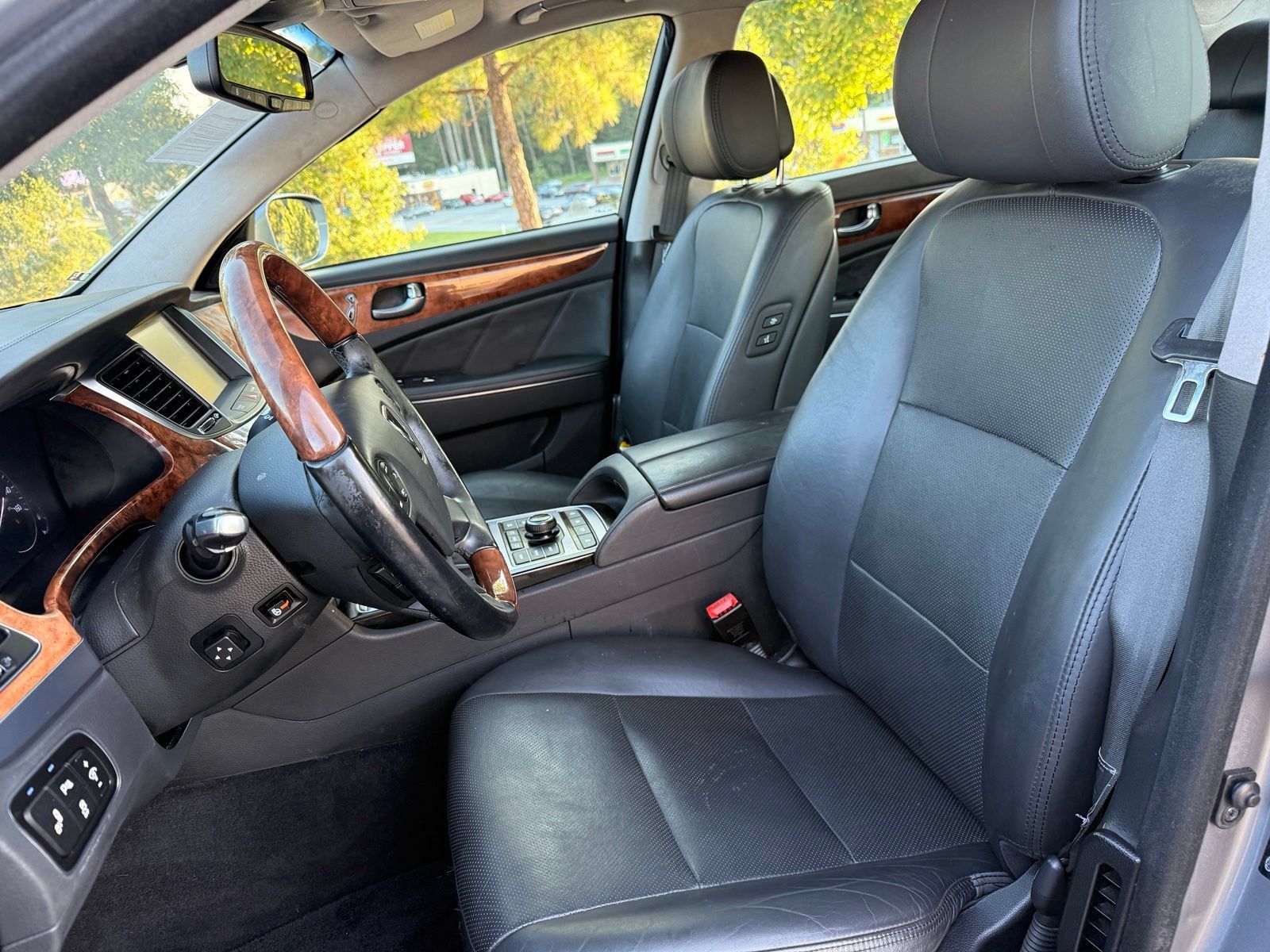 Used 2014 Hyundai Equus Signature RWD image 37