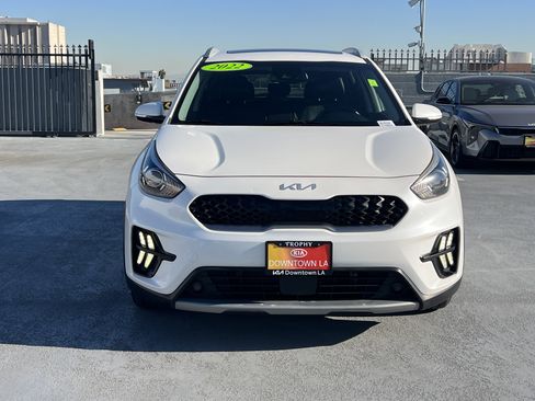 Certified 2022 Kia Niro EX Premium image 9