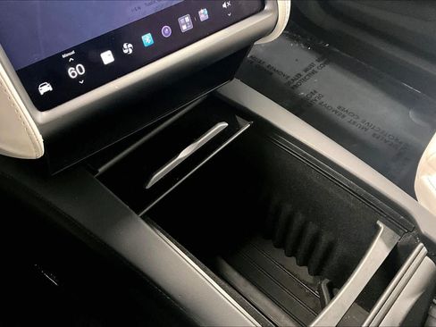 Used 2020 Tesla Model X Long Range AWD/4WD image 16