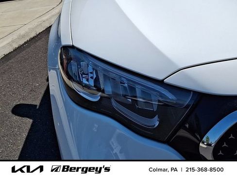 Used 2025 Mercedes-Benz E 350 4MATIC Sedan image 11