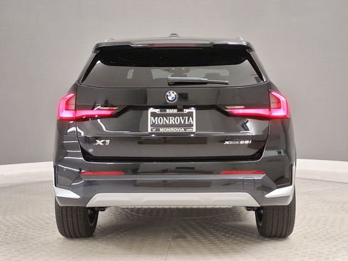 New 2026 BMW X1 xDrive28i w/ Convenience Package AWD/4WD image 8