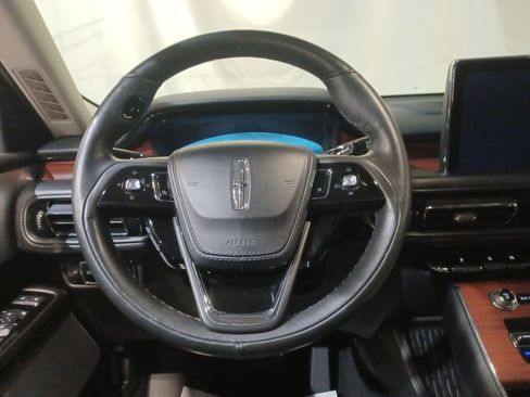 Used 2024 Lincoln Aviator Reserve w/ Equipment Group 201A image 11