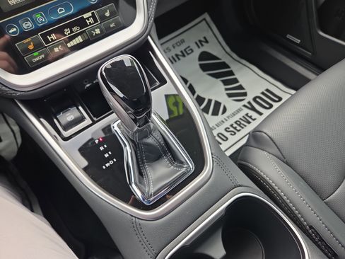 Used 2025 Subaru Outback Limited image 23