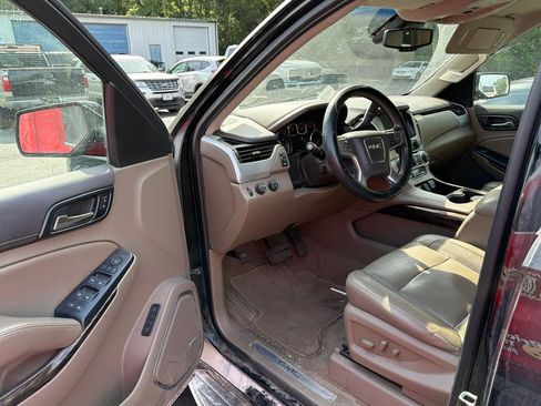 Used 2020 GMC Yukon SLT w/ Open Road Package AWD/4WD image 6
