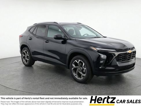 Used 2025 Chevrolet Trax LT w/ LT Convenience Package image 1