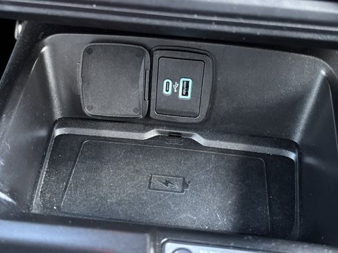 Used 2023 Ford Bronco Wildtrak image 35