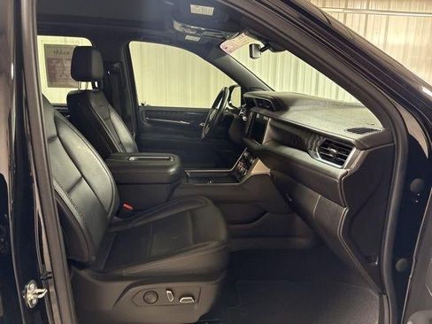Used 2022 GMC Yukon XL Denali w/ Max Trailering Package image 24