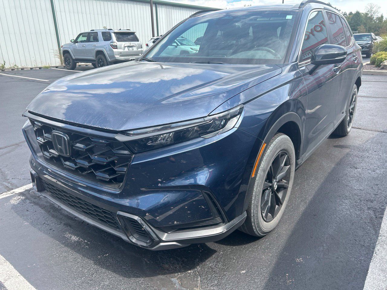 Used 2024 Honda CR-V Sport image 2