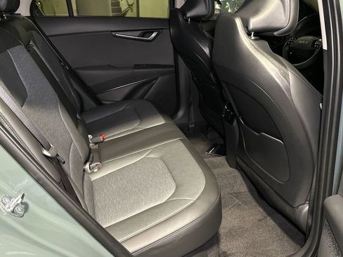 New 2026 Kia Niro SX Touring FWD image 14