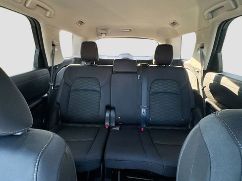 Used 2023 Nissan Pathfinder S image 23