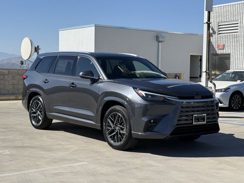 New 2026 Lexus TX 350 FWD image 2