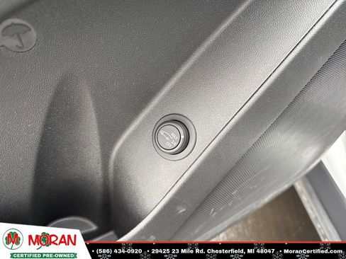 Used 2022 Chevrolet Equinox LT image 11