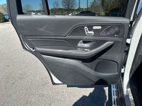 New 2026 Mercedes-Benz GLS 580 4MATIC image 25
