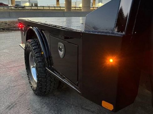 Used 2015 RAM 3500 Tradesman w/ Chrome Appearance Group image 4