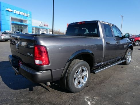 Used 2017 RAM 1500 Express image 4