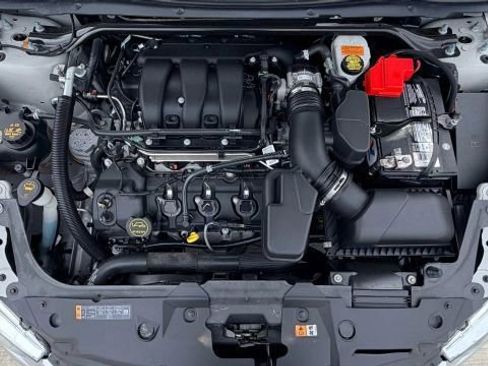 Used 2019 Ford Taurus Limited image 52