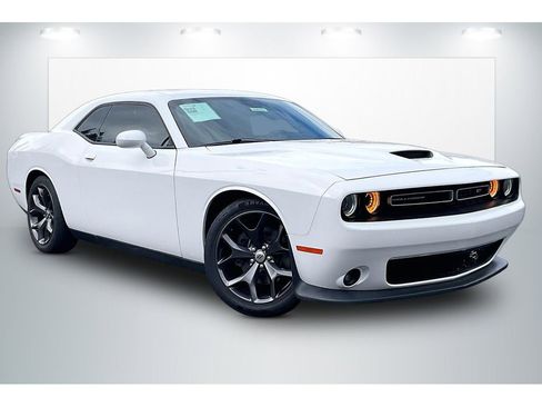 Used 2019 Dodge Challenger GT RWD image 1
