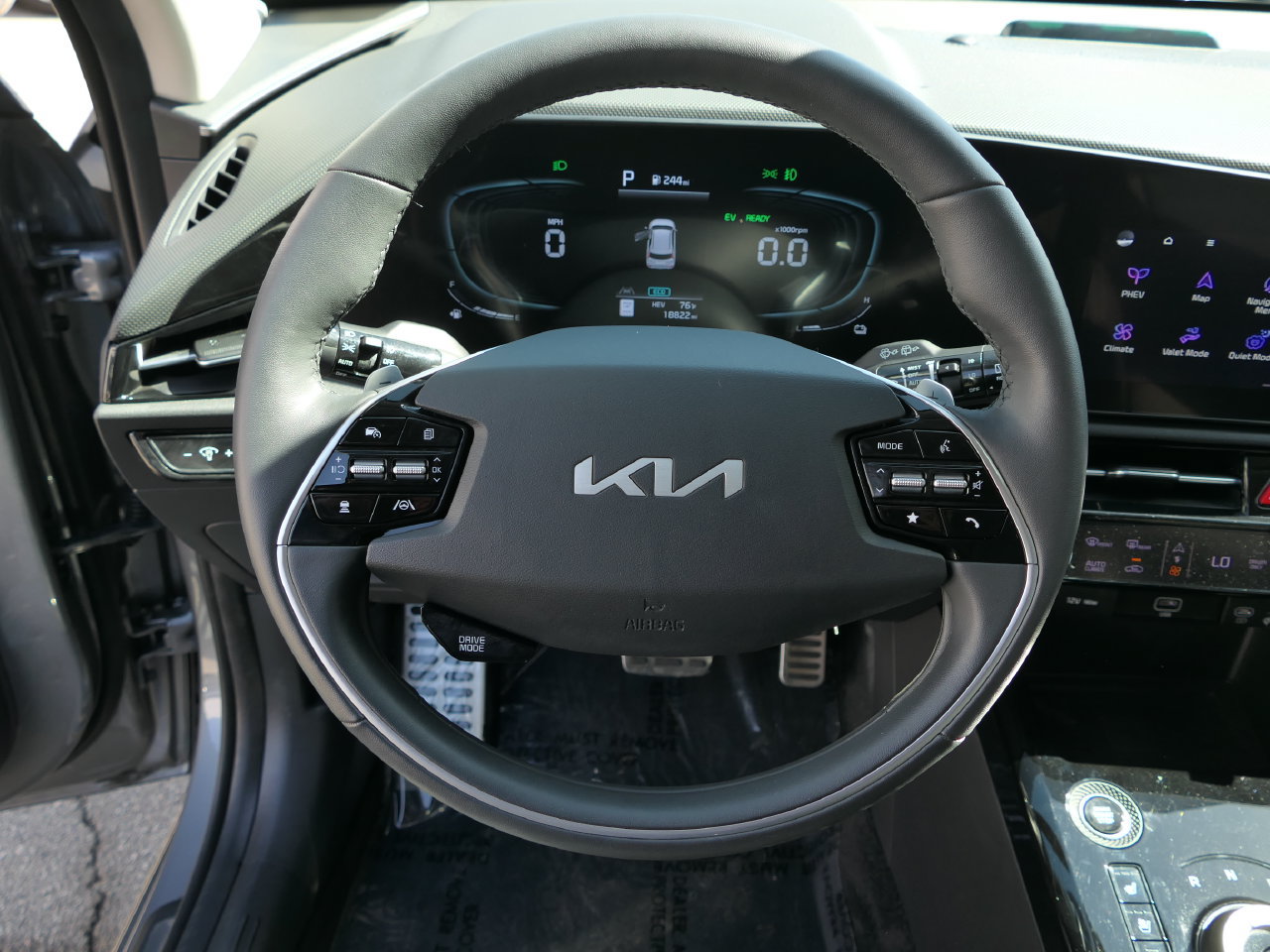 Certified 2024 Kia Niro SX Touring FWD image 17