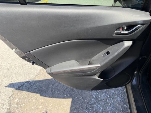 Used 2014 MAZDA MAZDA3 s Touring FWD image 17
