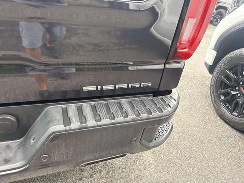 Used 2023 GMC Sierra 1500 Denali Ultimate AWD/4WD image 7