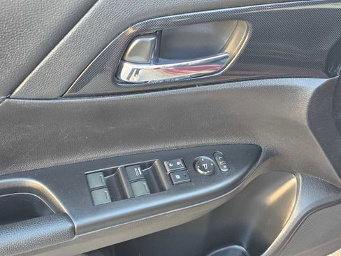 Used 2015 Honda Accord Sport image 22
