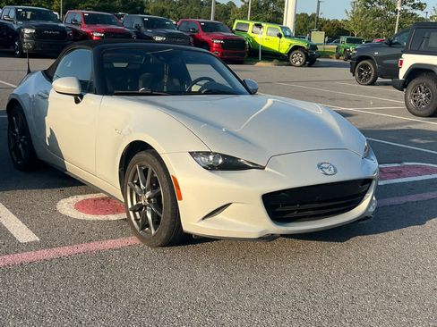 Used 2016 MAZDA MX-5 Miata Grand Touring RWD image 1