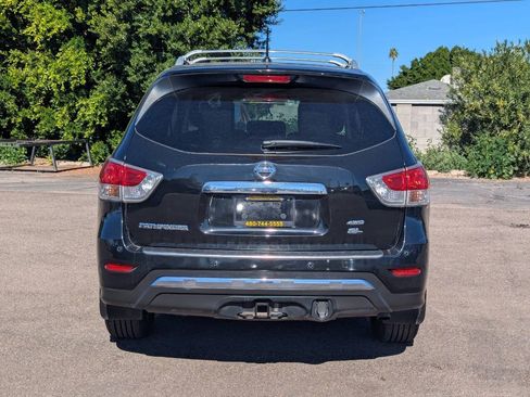 Used 2016 Nissan Pathfinder SL w/ SL Premium Package AWD/4WD image 4