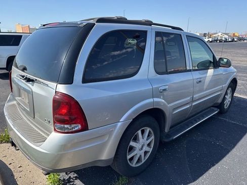 Used 2004 Buick Rainier CXL w/ Convenience Package AWD/4WD image 4