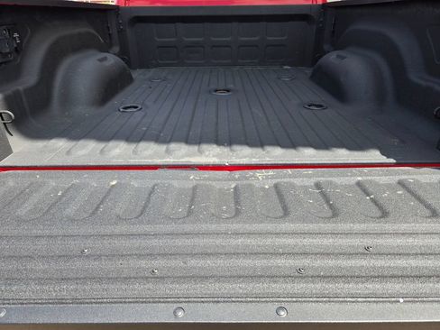 Used 2024 RAM 2500 Laramie AWD/4WD image 30