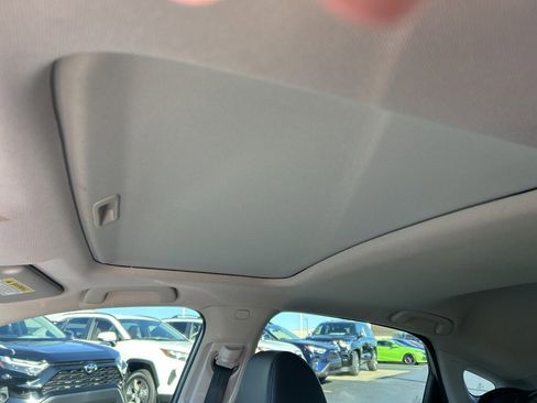 Used 2022 Honda Civic EX-L image 6